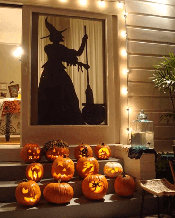 How to combine Halloween d&eacute;cor with store products?